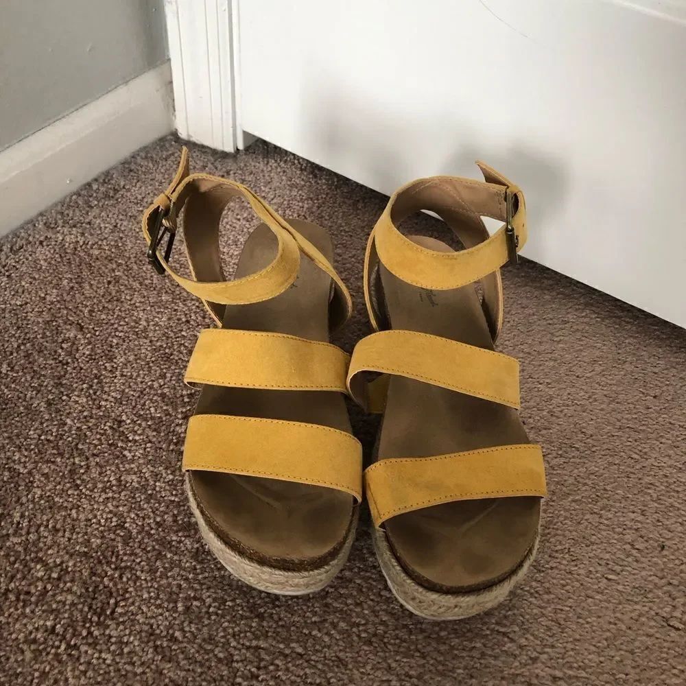 Universal Thread Espadrille sandals